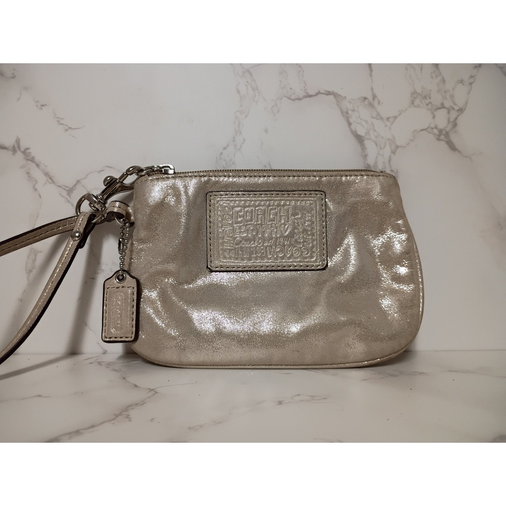COACH Vintage‎ Poppy Pearl Metallic Gold Wristlet - EUC